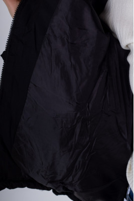 Куртка жіноча